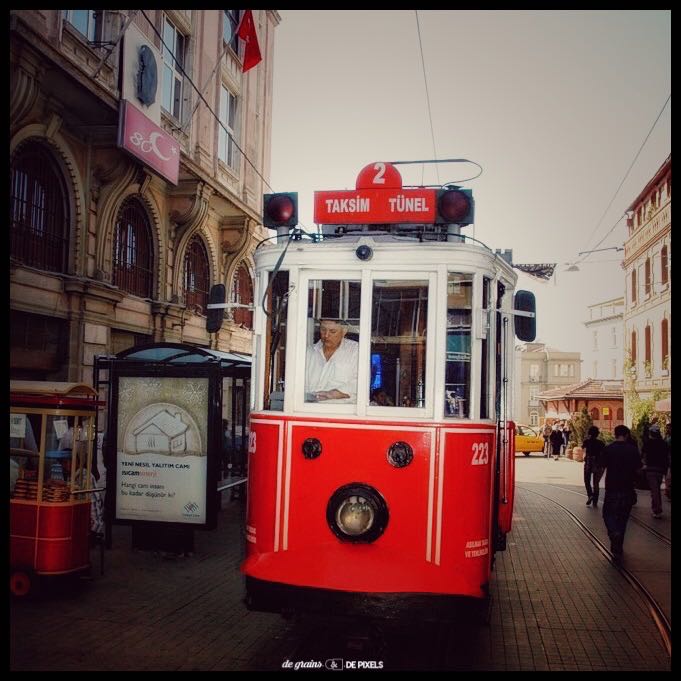 MOSAICS OF ISTANBUL <br/>🚃 📷 🕌